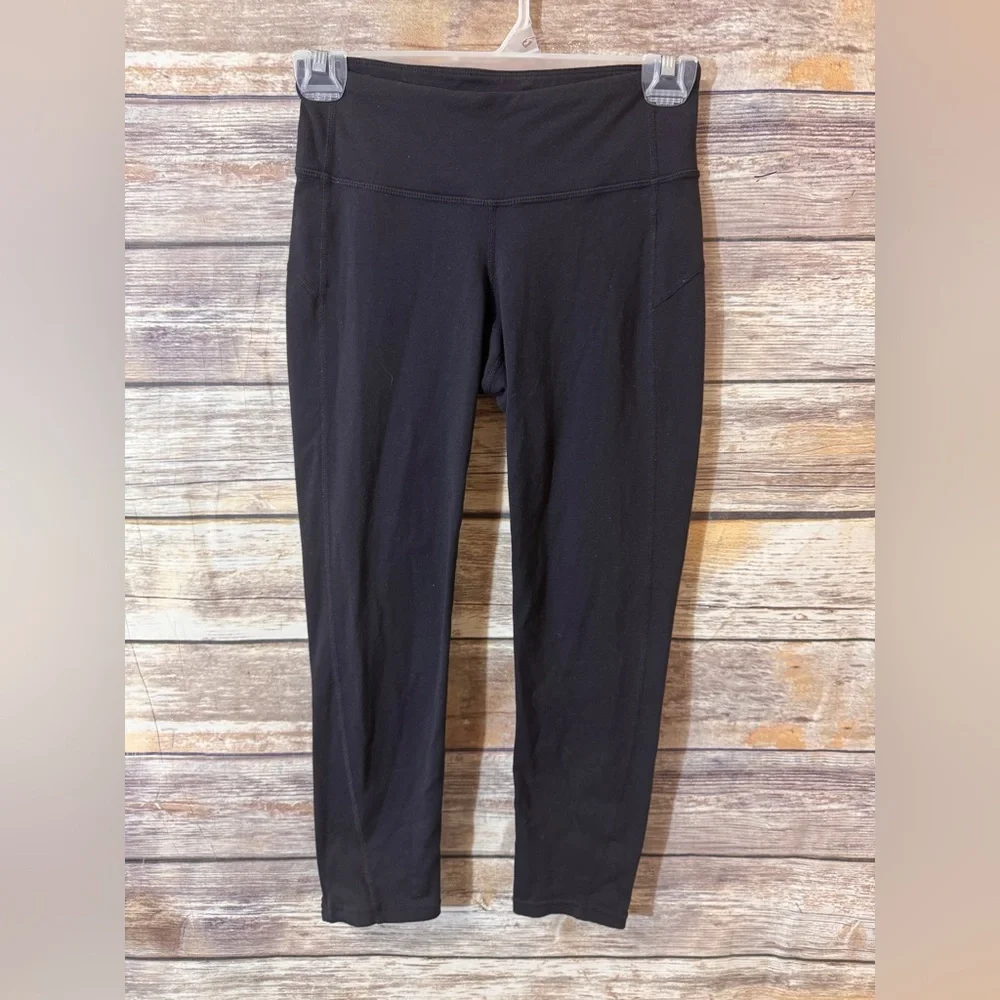 Athleta Power X’s‎ and O’s Lace Calf Legging Size XS Capri Black Stretch